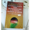 Kenalilah kebenaran dari ahlinya : ringkasan sejarah Nabi Muhammad SAW dan  putrinya Fatimah AZ-Zahra / Abu Ali Al-Fadhl ibn Al-Hasan...;penerjemah Muray Translating